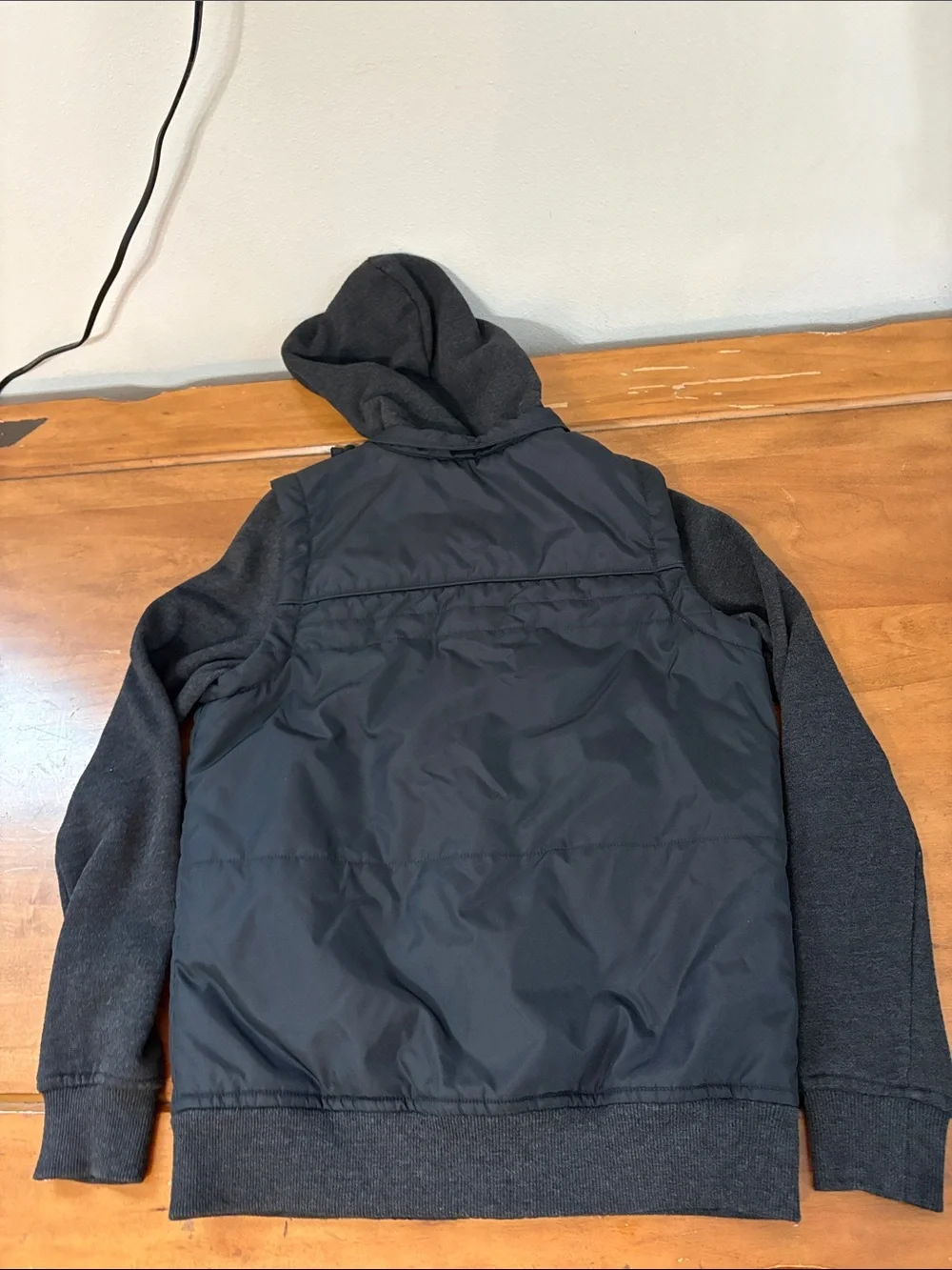 RVCA Men's Black Quilted Hooded Puffer with Knit Sleeves Size XS